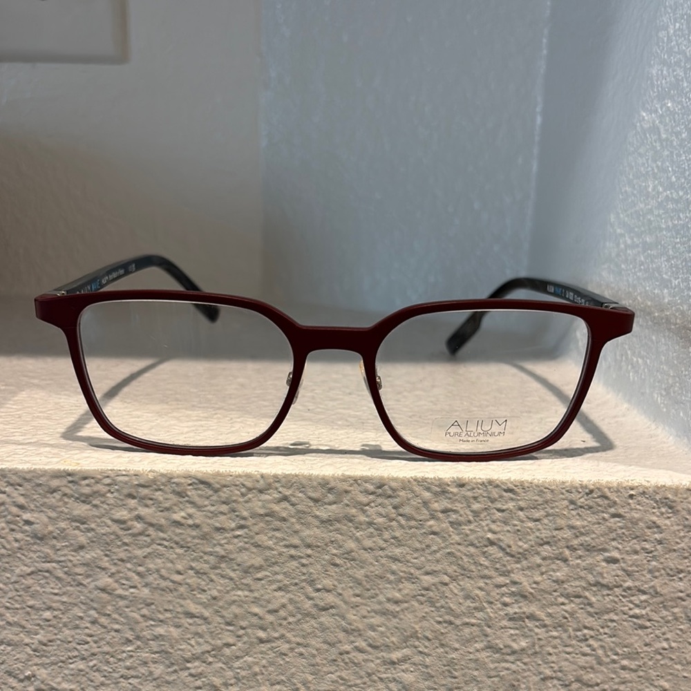 Alium Burgundy Men's Glasses